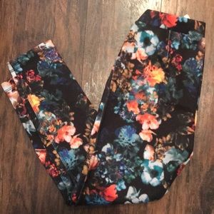 Floral neoprene leggings